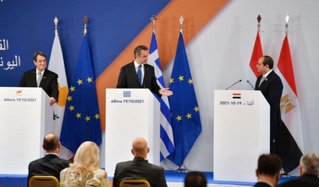 مصر واليونان وقبرص توقع اتفاقا حول نقل الكهرباء