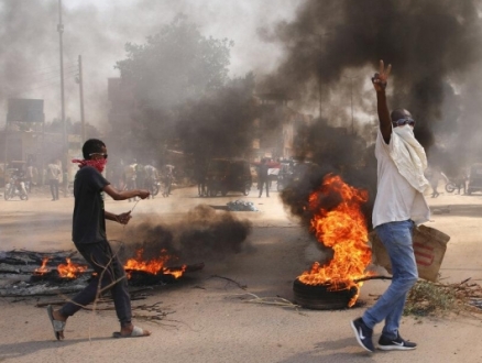 السودان: أنباء عن انقلاب واعتقال غالبية أعضاء مجلس الوزراء