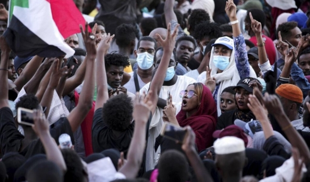 السودان: أميركا وبريطانيا والسعودية والإمارات تدعو لعودة المؤسسات الانتقالية بشكل فوري للمدنيين