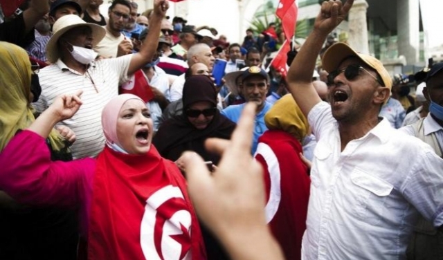 تونس: احتجاجات جديدة بعد وفاة شاب جرّاء تفريق الأمن لمظاهرة