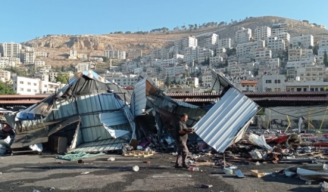 نابلس: مواجهات مع أمن السلطة الفلسطينية خلال هدم سوق البالة