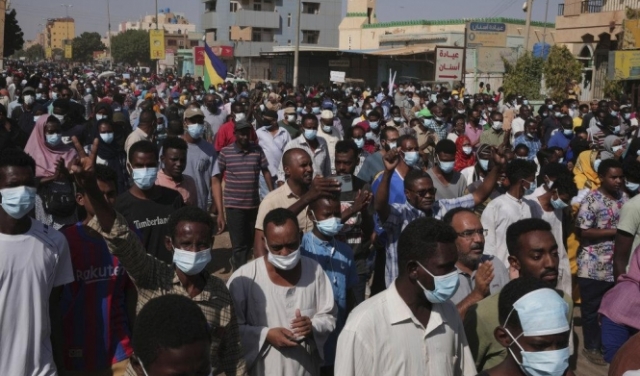 السودان: حكومة جديدة بلا حمدوك وأوروبا تدعو العسكر للحوار مع المدنيين