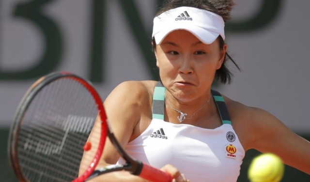 اختفاء لاعبة تنس صينية بعد اتهامها مسؤولا باغتصابها 