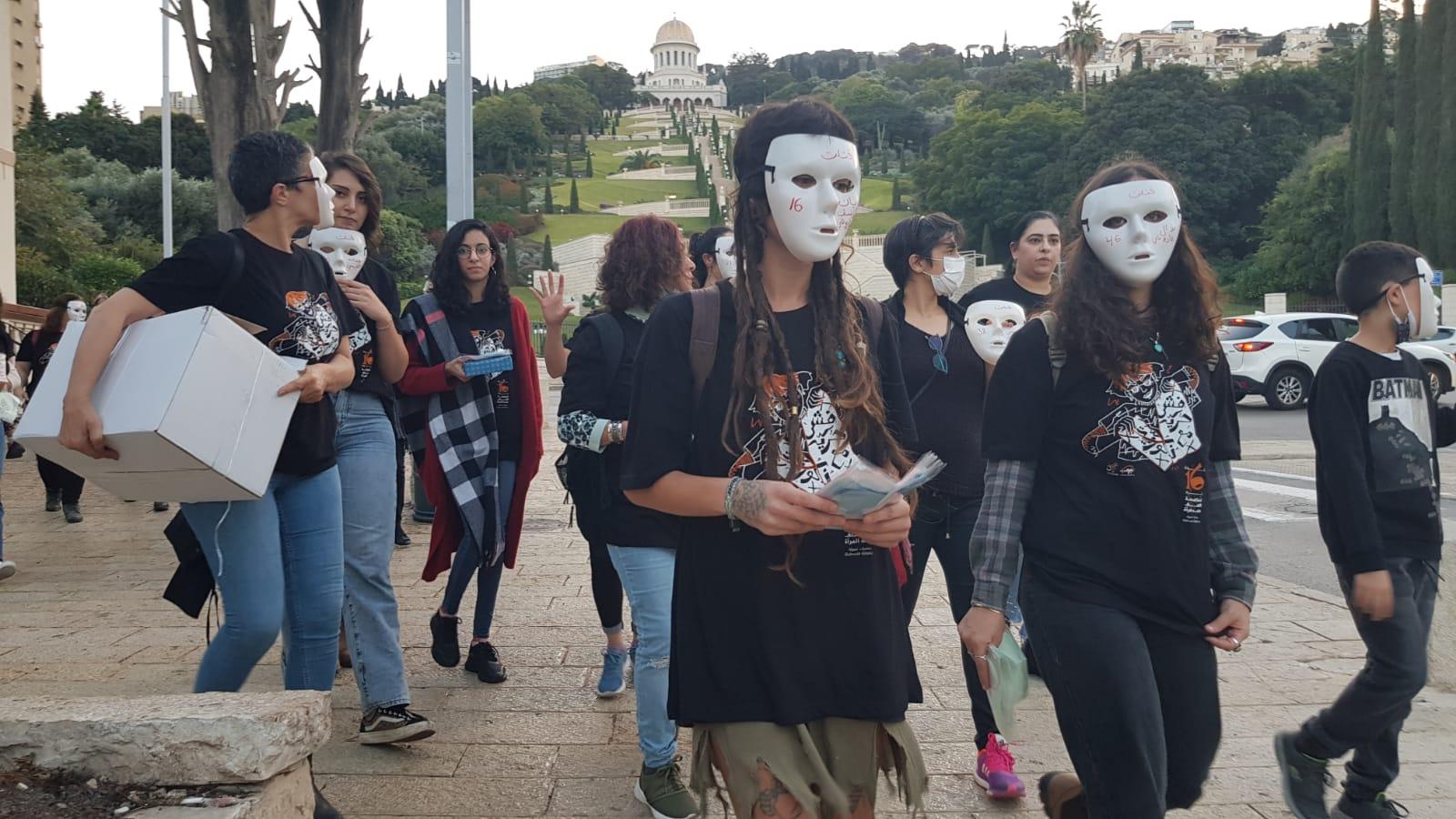 مسيرات في 7 بلدات احتجاجًا على العنف ضدّ النساء