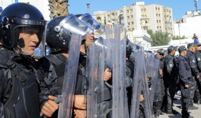 تونس: إصابة شخص لدى محاولته اقتحام وزارة الداخلية 