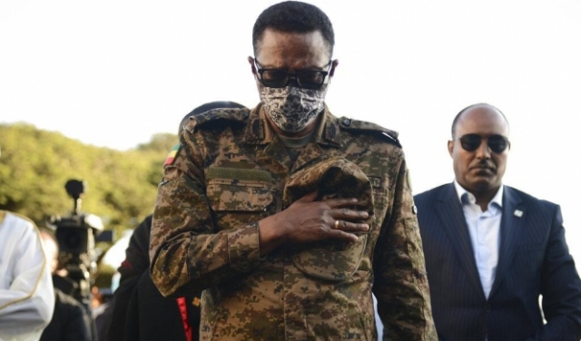 رئيس الوزراء الإثيوبي يقود الجيش ويتعهّد 