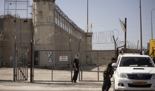 سجون الاحتلال: السلطة ومقاومتها