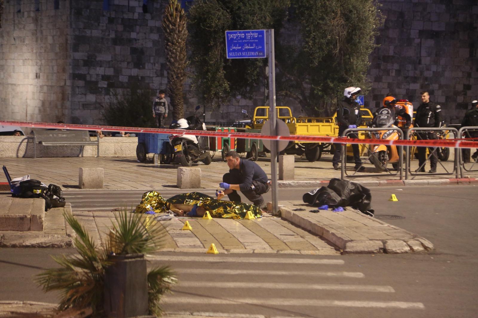 القدس المحتلة: إعدام شاب بنيران "حرس الحدود" وبينيت ولابيد يدعمان الجنديين