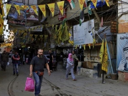 لبنان يتيح للاجئين الفلسطينيين ممارسة المهن المحصورة بمواطنيه