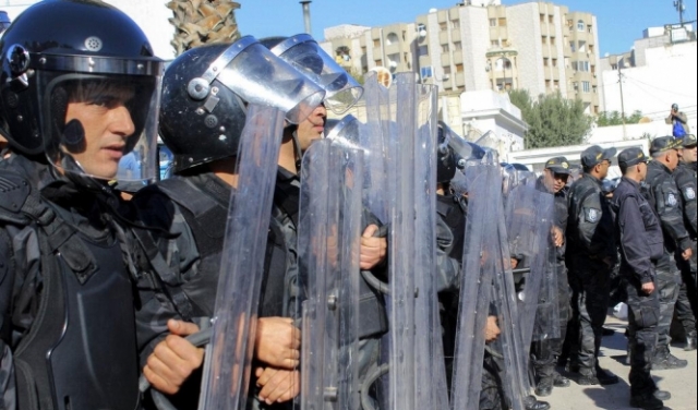 دعوات دوليّة إلى سقف زمنيّ لعودة الديمقراطيّة في تونس