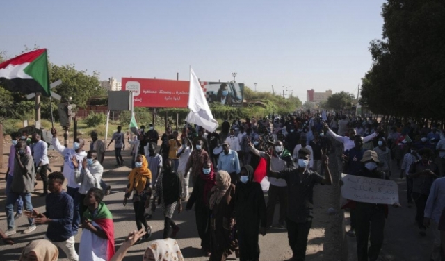 السودان: تحرّك لحمدوك لتوحيد القوى المدنيّة والحراك يتواصل