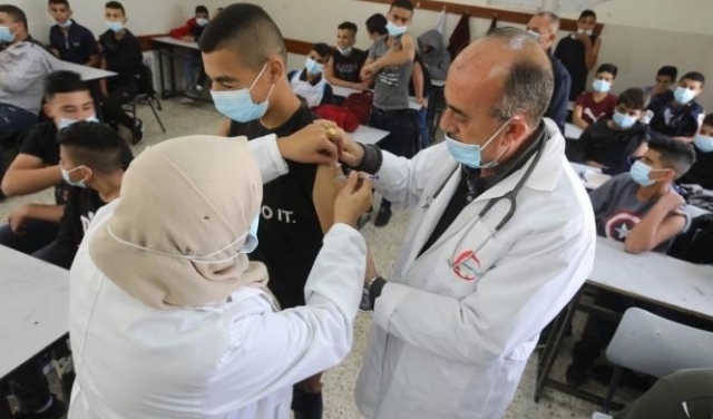 كورونا في الضفة وغزة: وفاتان و412 إصابة جديدة