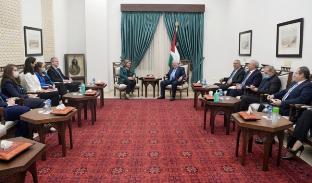 عباس يستقبل مساعدة وزير الخارجية الأميركي في رام الله