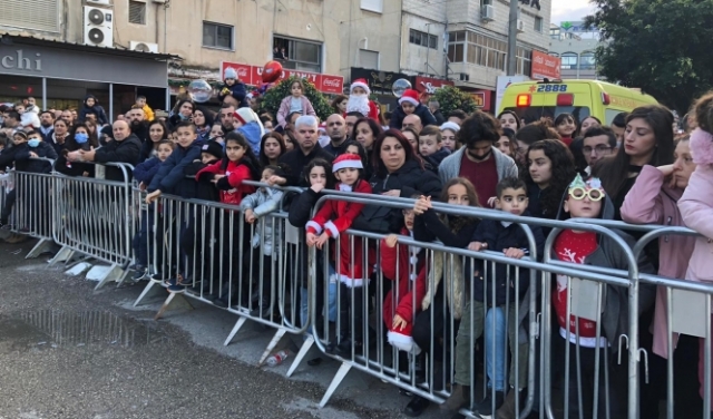 الناصرة: الآلاف في مسيرة عيد الميلاد