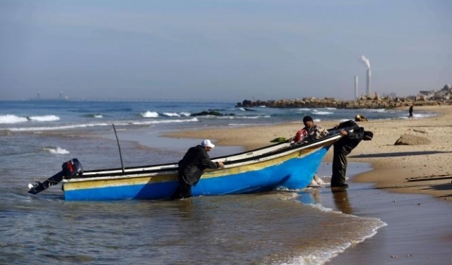 الاحتلال يطلق النار صوب الصيادين ورعاة الأغنام في غزة