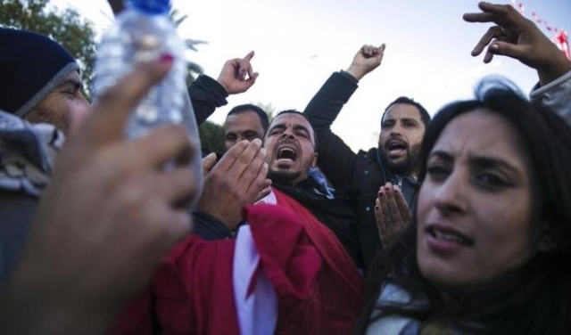 تونس: إحالة 6 قيادات أمنيّة إلى التقاعد الإلزاميّ