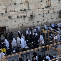 الحكومة الإسرائيلية تصادق على خطة لتشجيع زيارة اليهود لحائط البراق