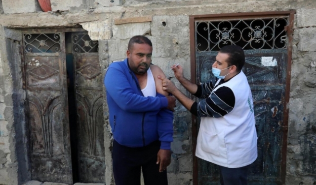 الصحة الفلسطينية: تطعيم 60% من الفئة المستهدفة في الضفة و30% في غزة