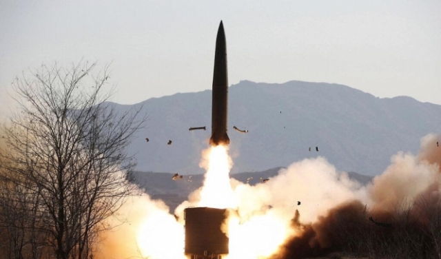 كوريا الشمالية تطلق مزيدا من الصواريخ وتنتهك العقوبات  