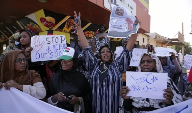 السودان: قتيل برصاص قوات السلطة ودعوة لوقف 