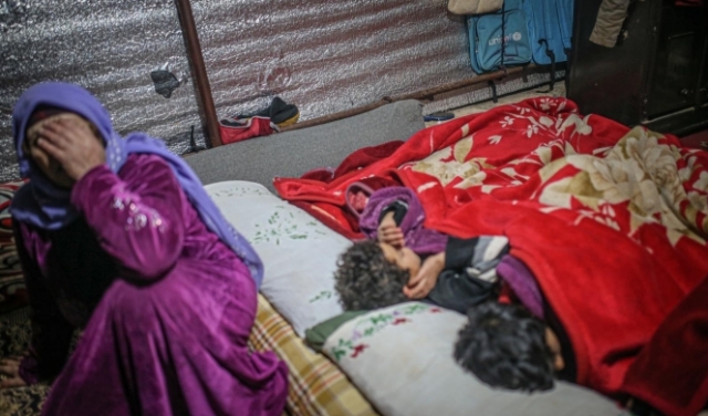 سورية: مصرع رضيعتين جراء الصقيع  بمخيم للنازحين