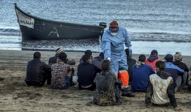 فقدان 16 مهاجرًا جرّاء غرق مكتب قبالة جزر الكناري