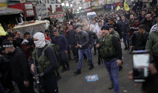 مخاوف من تصعيد بالضفة: الاحتلال يتعقب شابا رابعا بعد اغتيال شهداء نابلس الثلاثة 