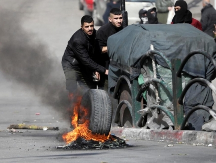 مواجهات مع الاحتلال في الضفة: إصابتان بالرصاص الحيّ بأريحا