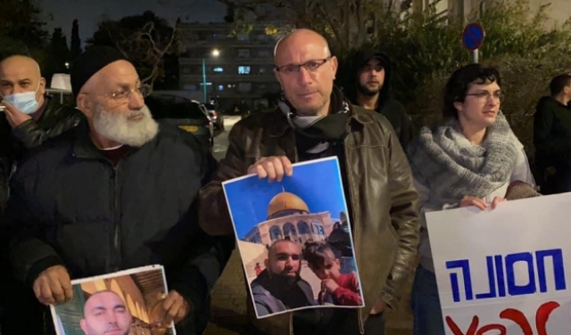 اللد: وقفة احتجاجية تطالب بمحاكمة قتلة الشهيد موسى حسونة