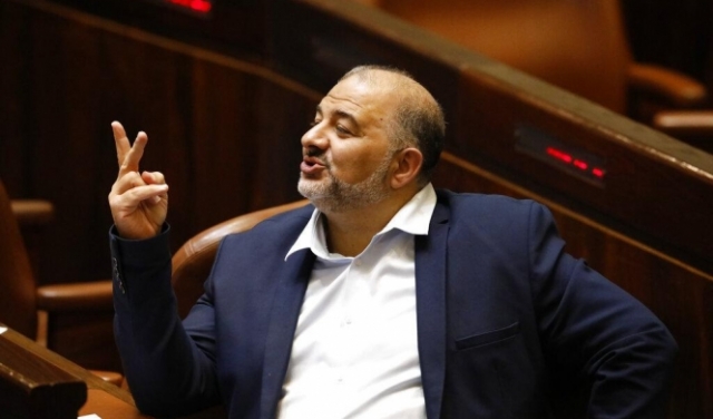 منصور عباس يرفض وصم إسرائيل بالأبرتهايد