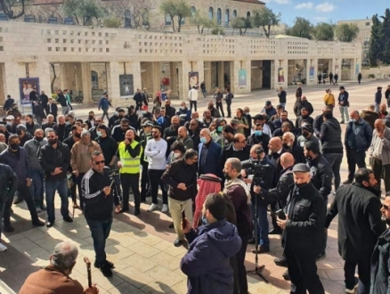 أهالي جبل المكبّر يتظاهرون ضد الهدم والتهجير