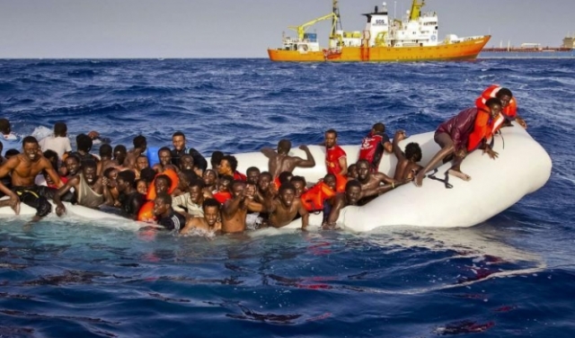 اتهام: اليونان تلقي بمهاجرين في البحر دون سترات أو قوارب نجاة