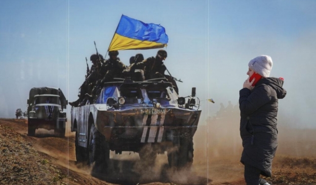 حالة طوارئ في أوكرانيا وتحذيرات من غزو روسي بأي لحظة... 