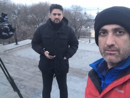 فريق "التلفزيون العربي" يغادر منطقة الاشتباك بأوكرانيا: "خرجنا من الجحيم"