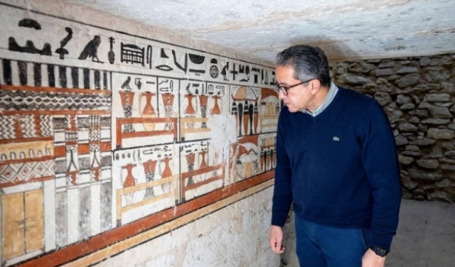 مصر: كشف 5 مقابر فرعونية في سقارة