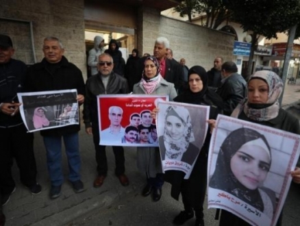 تقرير: 31 أسيرة فلسطينية تقبعن خلف قضبان سجون الاحتلال منهن 10 أمهات