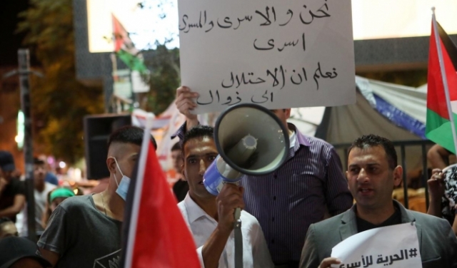 الحركة الأسيرة تعلّق إضرابها وتجبر الاحتلال على الامتثال لمطالبها