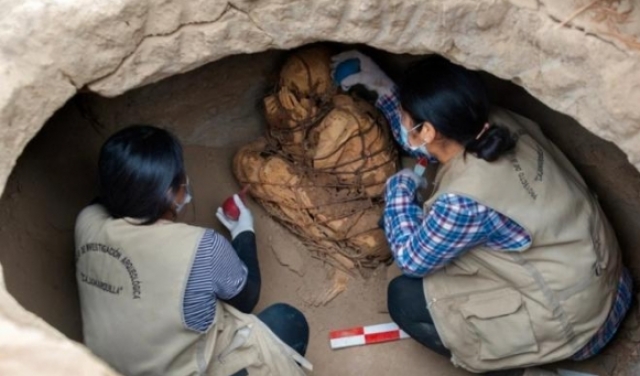 الحضارة السيكانية: علماء آثار يكتشفون قبر جرّاح يعود إلى ألف عام