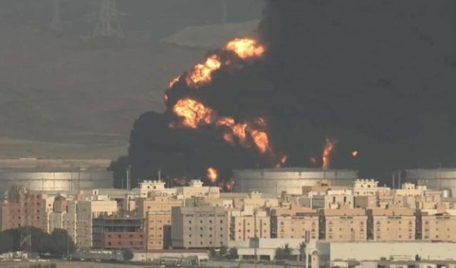 بينيت: إسرائيل تعبر عن أسفها للسعودية إثر اعتداء الحوثيين الخطير