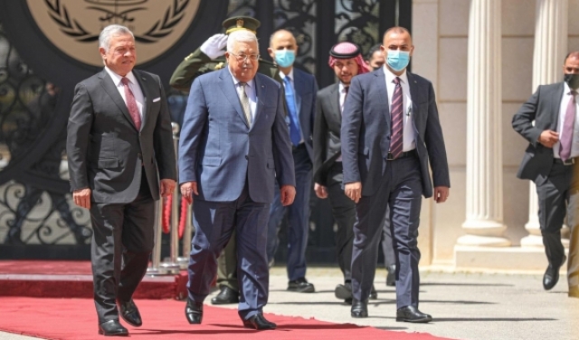 العاهل الأردني يلتقي الرئيس عباس برام الله
