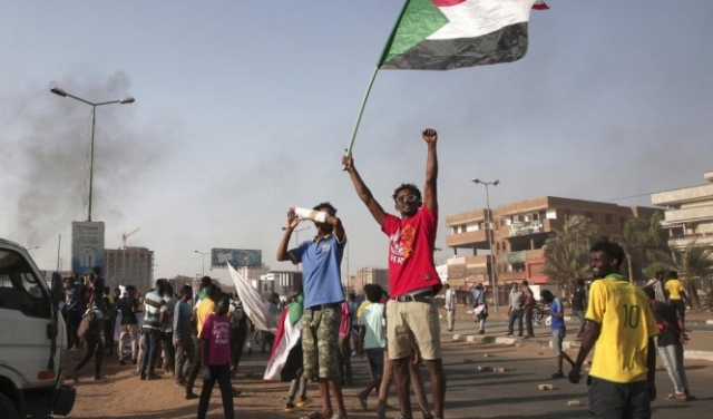 السودان: قوات الأمن تقتل متظاهرا