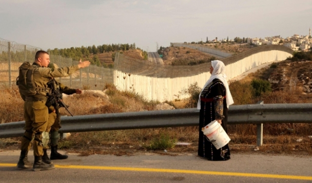 الحكومة الإسرائيلية تصادق على بناء 40 كيلومترا لسد منافذ جدار الفصل