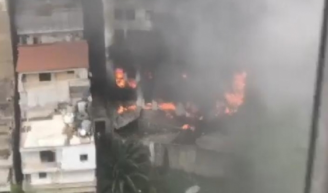 مصرع شخصين جراء حريق داخل معمل قرب بيروت