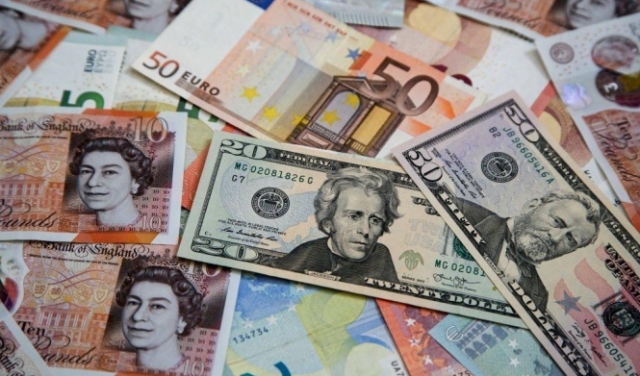 انخفاض سعر صرف اليورو مقابل الدولار لأدنى نقطة منذ 5 سنوات