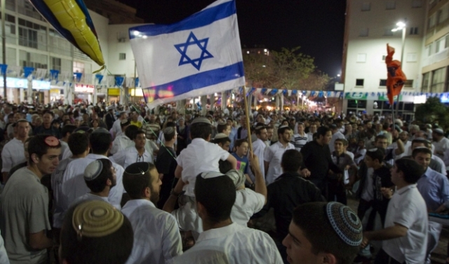 بين النبوءة والتشاؤم: إسرائيل في الـ74 أكثر قوّةً وثباتًا