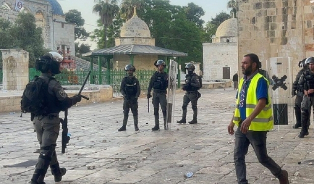 المسجد الأقصى: مواجهات مع الاحتلال في الجمعة الرابعة من رمضان