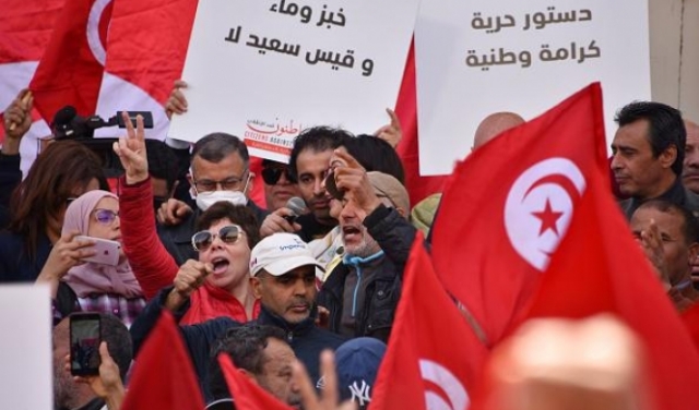 الرئاسة التونسيّة: استفتاء 25 يوليو سيقرّ دستورا جديدا