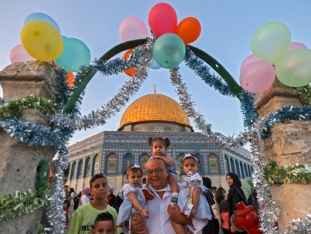 200 ألف يؤدون صلاة العيد في المسجد الأقصى