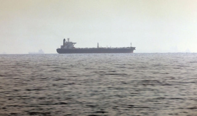 طهران: اليونان تحتجز سفينة تجاريّة ترفع علم إيران وتعتقل طاقمها