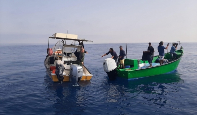 الصيادون يمنعون تنفيذ نظم صارمة على تخزين محصول الصيد في القارب
